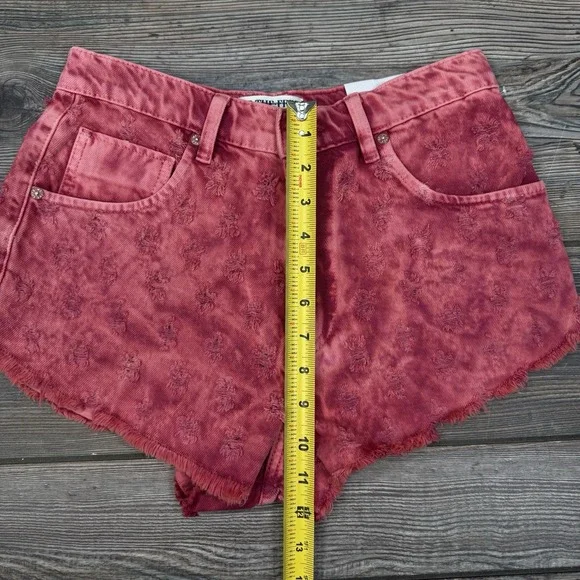 Free People Mixed Emotions Hi Lo Shorts High Rise Size 25 Dragonfruit Sorbet NWT - Picture 7 of 12